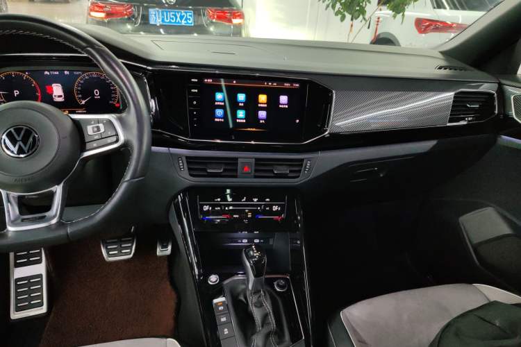 Used Volkswagen Tayron 2021 380TSI All-Wheel Drive R-Line Connected Version
