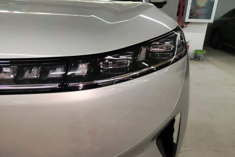 Used Dongfeng eπ eπ008 2024 210Max Range-Extended Version 6 Seats
