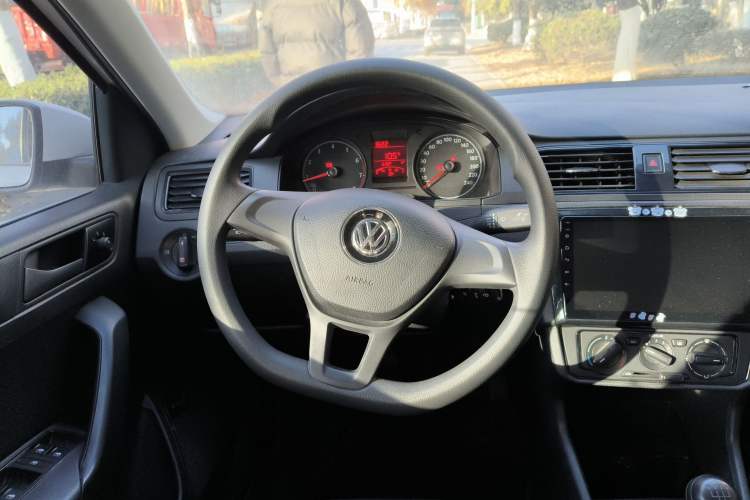 Used Volkswagen Santana 2019 1.5L Manual Fashion Edition China VI Standard
