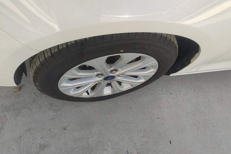 Used Ford Escort 2017 Happiness Edition 1.5L Automatic Fashion Version
