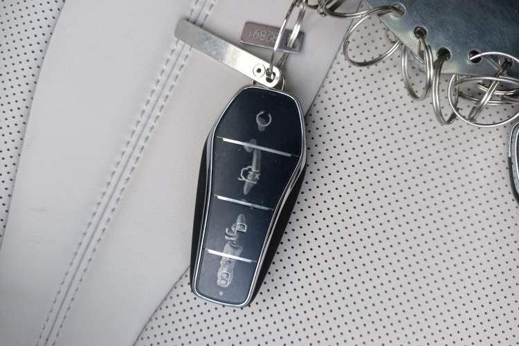 Used BYD Song PLUS New Energy 2025 EV Intelligent Driving Version 520km Premium Model
