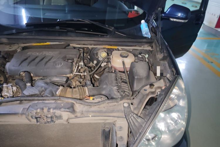 Used Buick GL8 2013 2.4L Executive Edition
