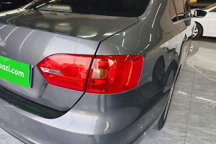 Used Volkswagen Sagitar 2014 1.6L Automatic Comfort Model
