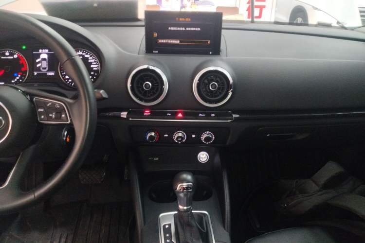 Used Audi A3 2020 Limousine 35 TFSI Fashion Edition China VI Emission Standard
