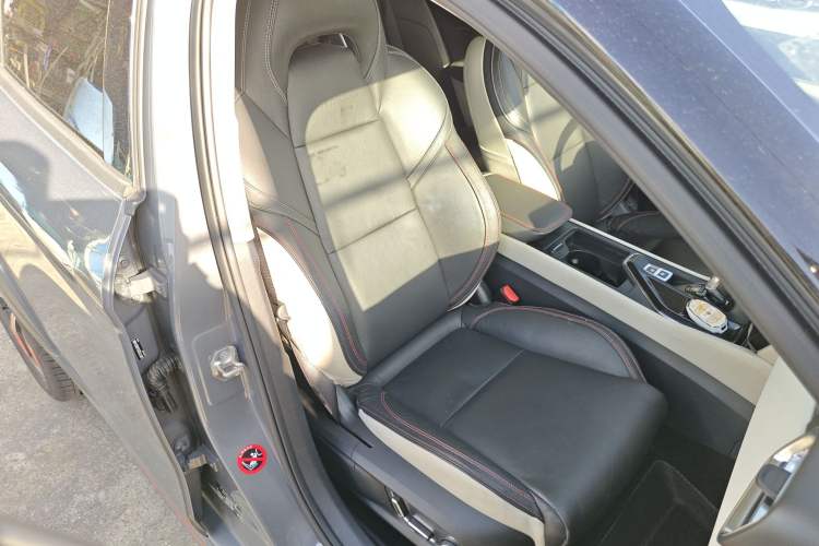 Used Lynk & Co 02 2018 1.5T DCT Two-Wheel Drive Zhaopu Version China V Standard
