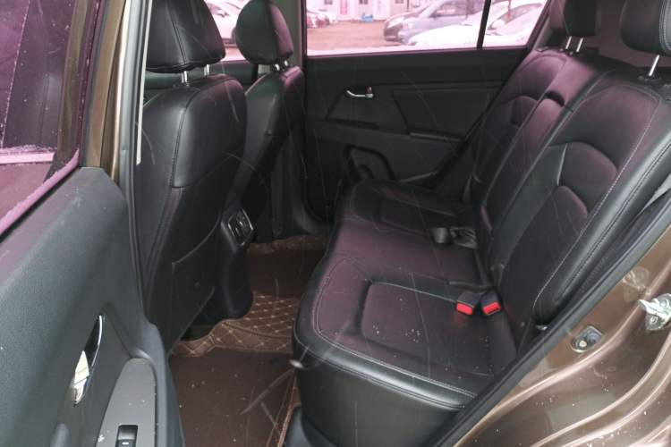 Used Kia Sportage R 2015 2.0L Automatic Two-Wheel Drive DLX Model