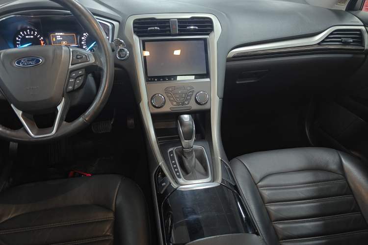 Used Ford Mondeo 2013 2.0L GTDi 200 Fashion Edition
