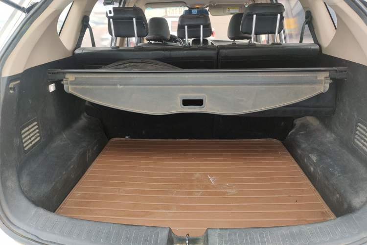 Used Baojun 560 2015 1.8L Manual Luxury Model
