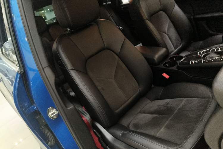 Used Porsche Macan 2017 Macan 2.0T
