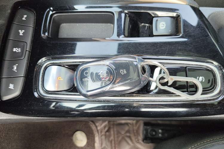 Used Buick Velite 7 2020 652E Connected Smart Car
