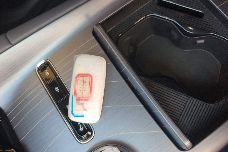 Used  E5 2024 440km Launch Edition
