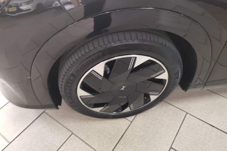 Used XPeng X9 2024 702 Ultra-Long Range Max
