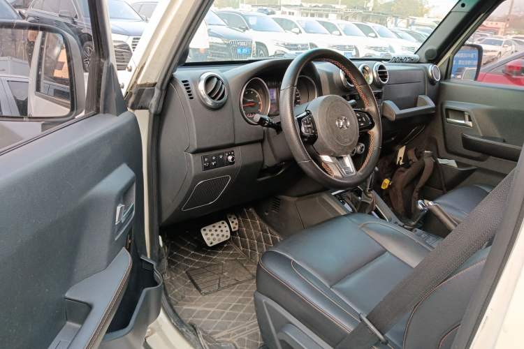 Used BAIC Off-Road BJ40 2016 40L 2.3T Automatic All-Wheel Drive Premium Edition