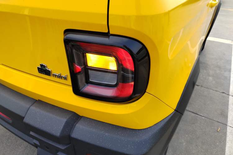 Used  Panda 2025 210km Panda Rider
