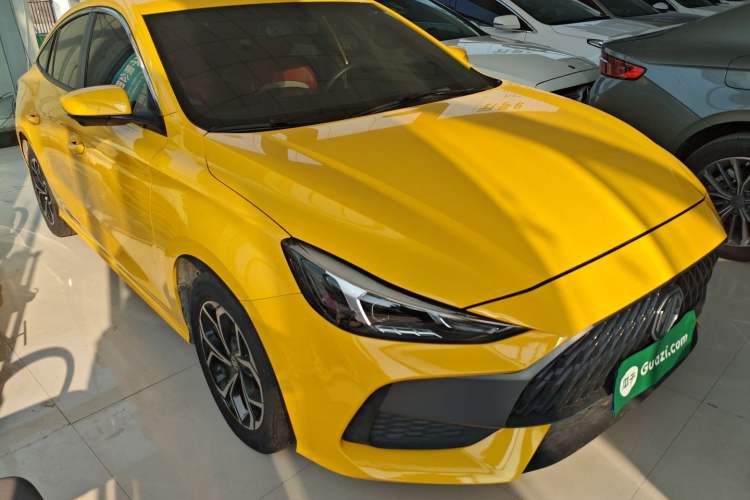 Used MG 5 2022 180 DVVT CVT Youth Luxury Edition
