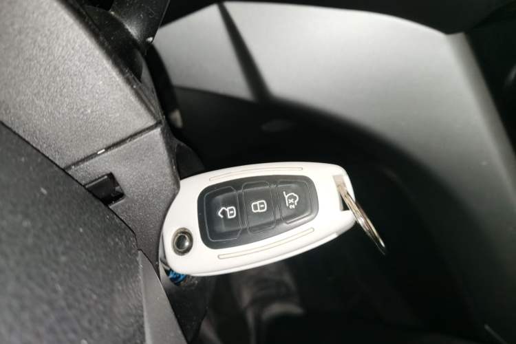 Used Ford Kuga 2015 1.5L GTDi Two-Wheel Drive Fashion Edition
