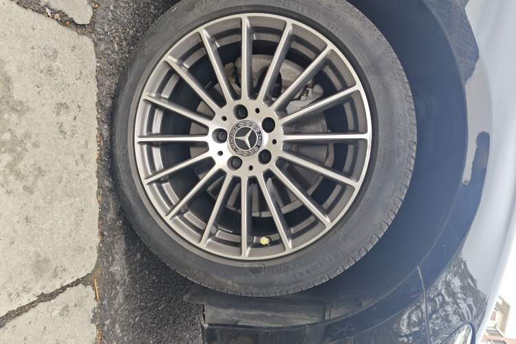 Used Mercedes-Benz E-Class 2021 Facelift E 260 L
