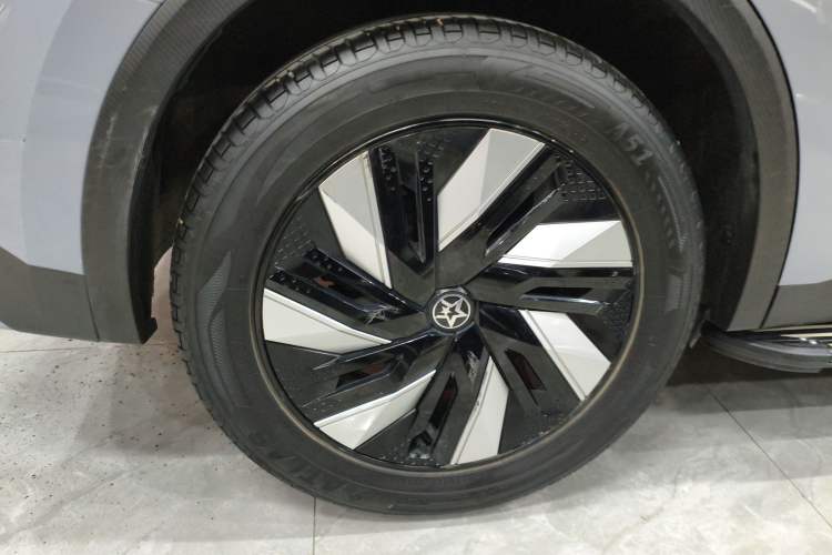 Used Venucia V DD-i 2023 110 km iE Version