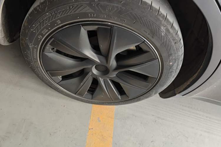 Used Tesla Model Y 2024 Rear-Wheel-Drive Version