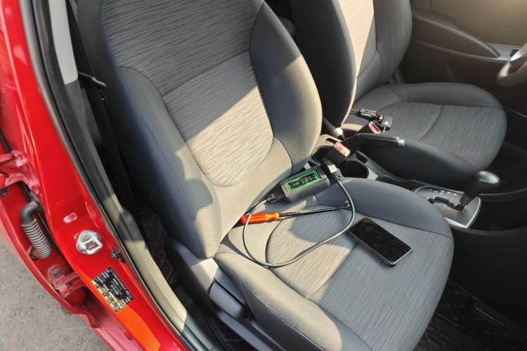 Used Hyundai Verna Ray 2014 1.4L Automatic GLX
