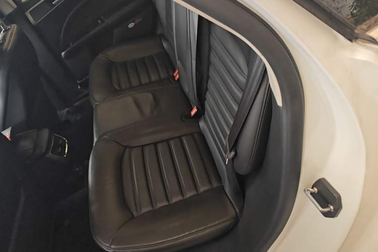 Used Ford Mondeo 2013 2.0L GTDi 200 Luxury Model
