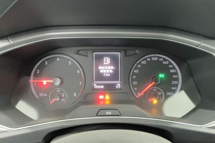 Used Volkswagen T-ROC 2019 230TSI DSG Two-Wheel-Drive Advanced Version China VI Standard
