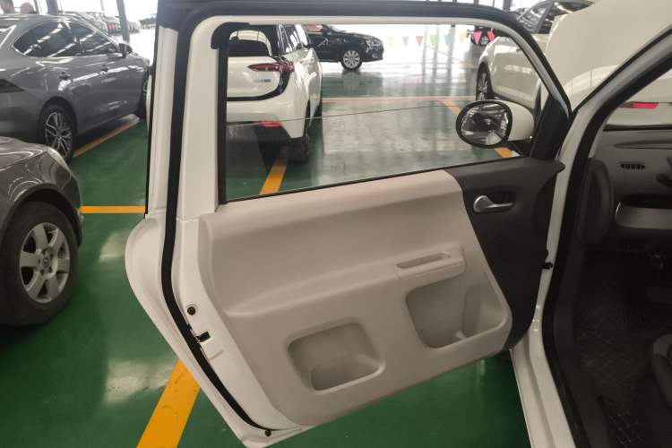 Used  Lumin 2023 301km Honey Dew Edition
