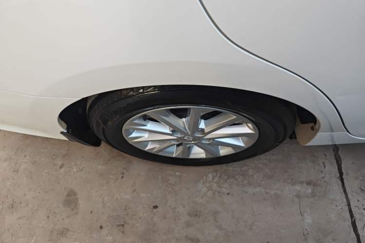 Used Toyota Camry 2016 2.0G 10th Anniversary Leading Edition
