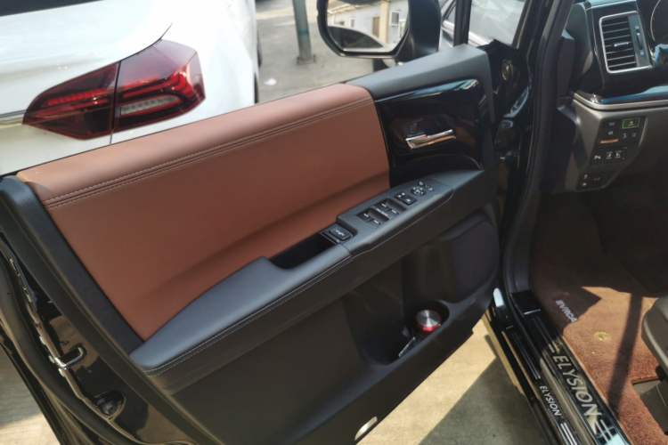 Used Honda Elysion 2019 2.0L Hybrid Comfort Edition
