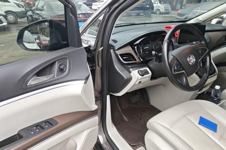 Used Buick GL8 2020 Land Business Class 652T Luxury Model
