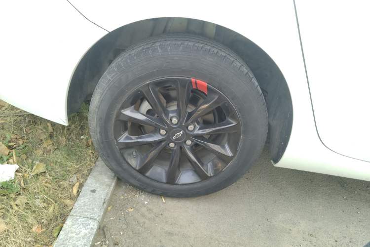 Used Chevrolet Cruze 2018 Redline 320 Automatic Pioneer Edition
