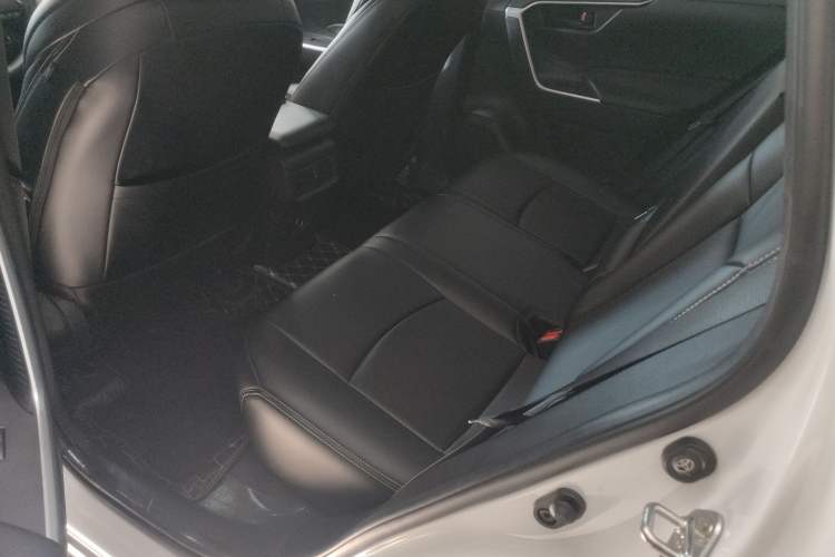 Used Toyota Wildlander 2023 2.0L CVT Two-Wheel Drive Leading Edition