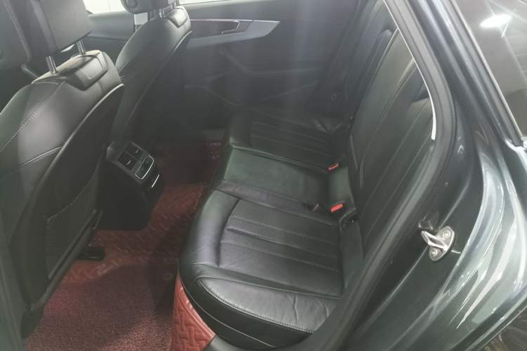 Used Audi A4L 2020 40 TFSI Luxury Dynamic Model
