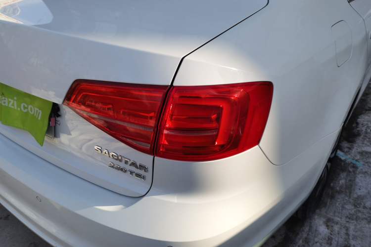 Used Volkswagen Sagitar 2017 230TSI Automatic Comfort Version