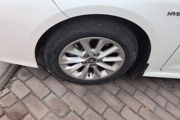 Used Toyota Corolla 2021 Dual-Motor 1.8L E-CVT Elite Edition