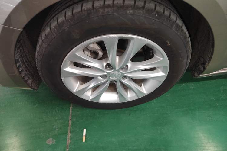 Used Buick Verano 2019 Sedan 20T Dual-Clutch Elite Model
