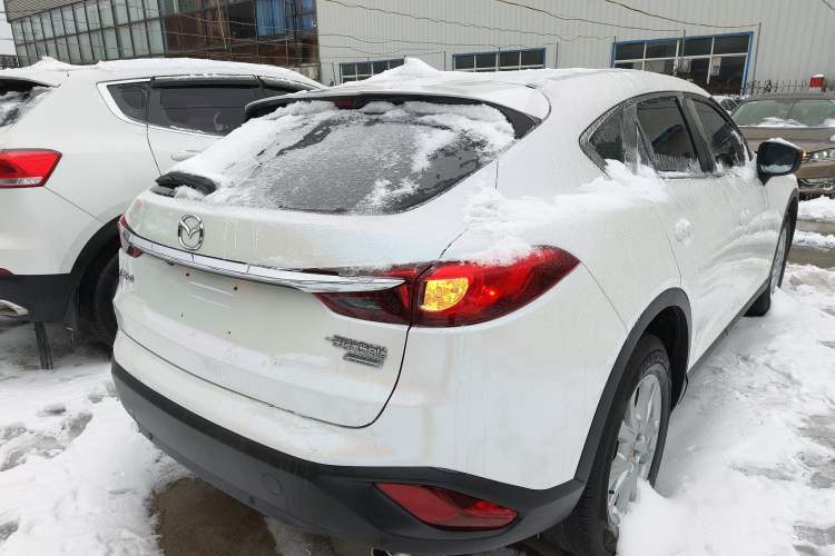 Used Mazda CX-4 2018 2.0L Automatic Two-Wheel Drive Blue Sky Dynamic Version China V Standard