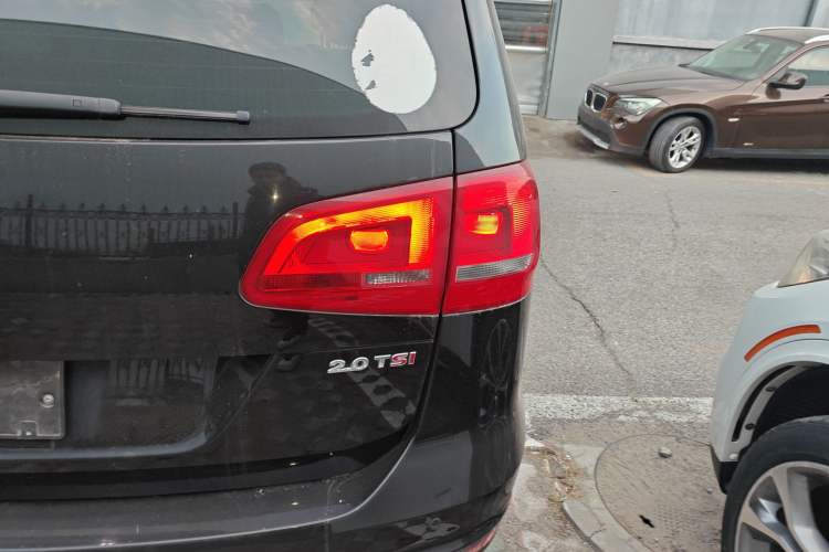 Used Volkswagen Sharan 2014 2.0 TSI Standard Model
