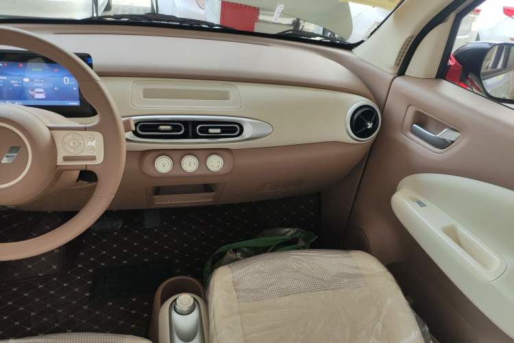 Used Wuling Hongguang MINIEV 2025 Four-Door Version Advanced Edition
