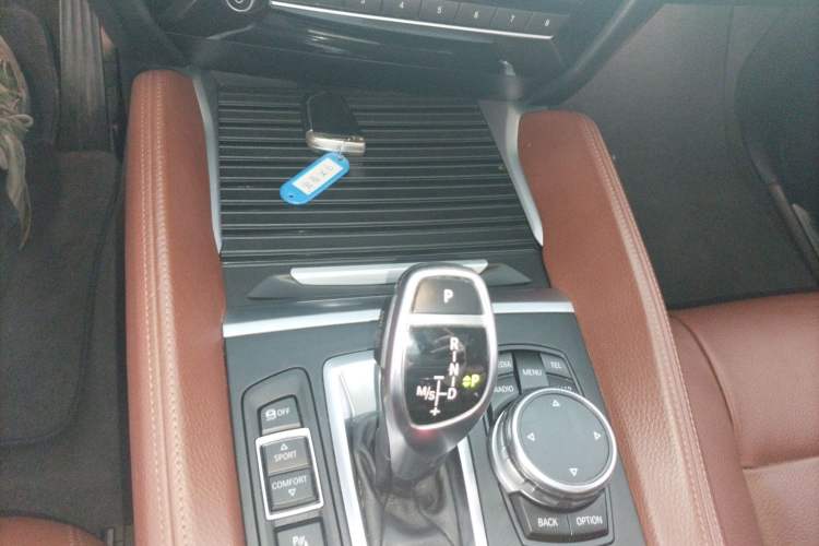 Used BMW X6 2015 xDrive35i Leading Model