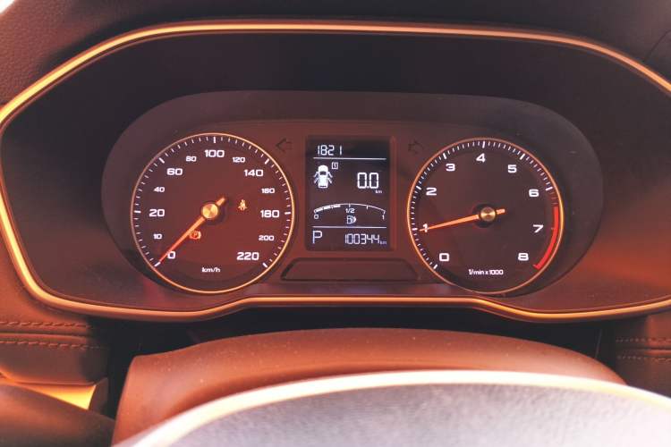 Used Roewe RX3 2020 1.6L CVT 4G Connected Ultra-Fun Elite Edition
