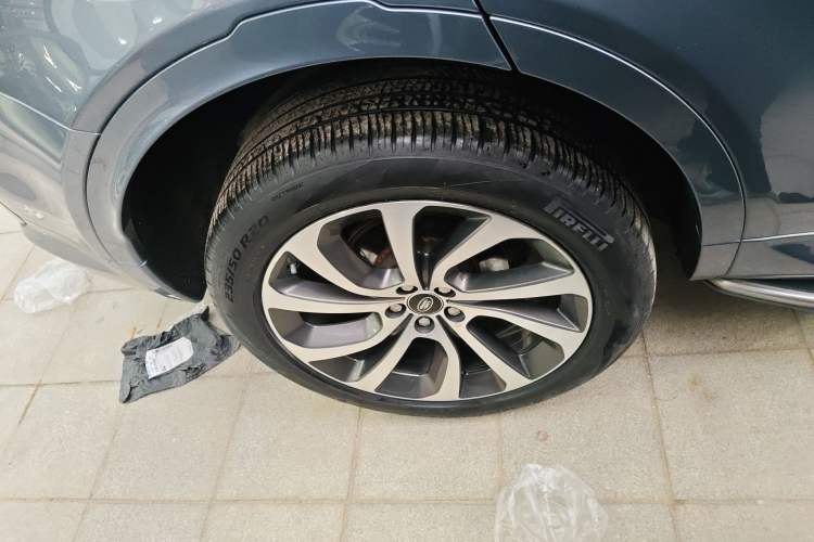 Used Land Rover Discovery Sport 2020 249 PS R-Dynamic Performance Edition
