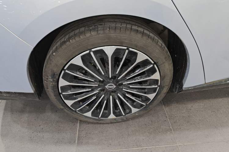 Used Nissan N7 2025 510 Pro