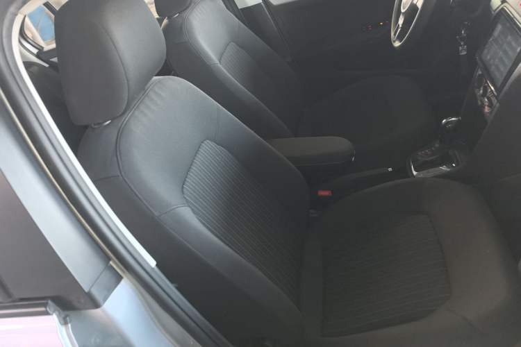 Used Volkswagen Jetta 2015 Value Edition 1.6L Automatic Comfort Version
