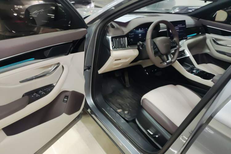 Used BYD Song PLUS New Energy 2025 DM-i 112KM Prestige Model
