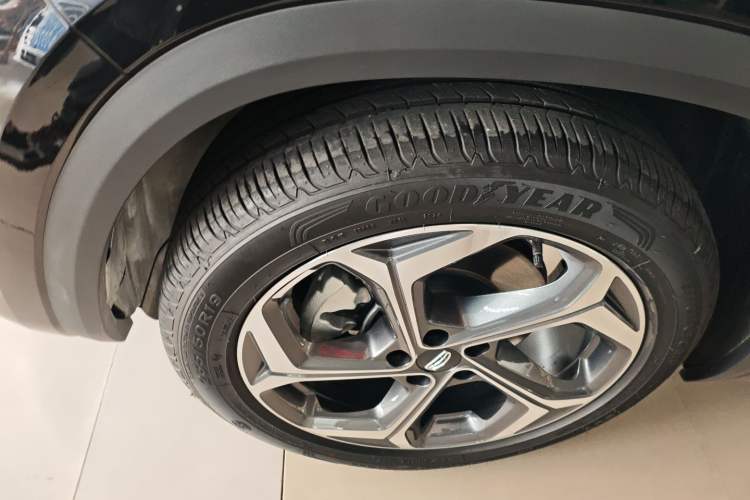 Used Geely Auto Monjaro L 2024 2.0TD High-Power Automatic Two-Wheel Drive Yunqi Version
