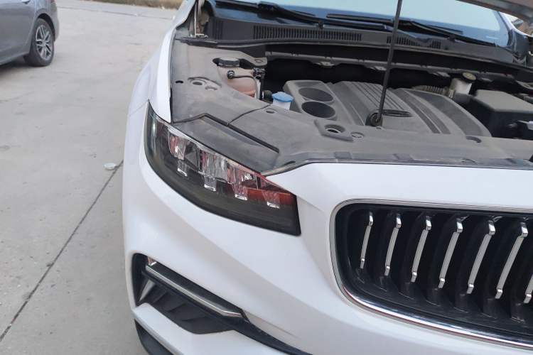 Used Geely Auto Emgrand X7 Sport 2022 1.8TD DCT Zhiya Trim
