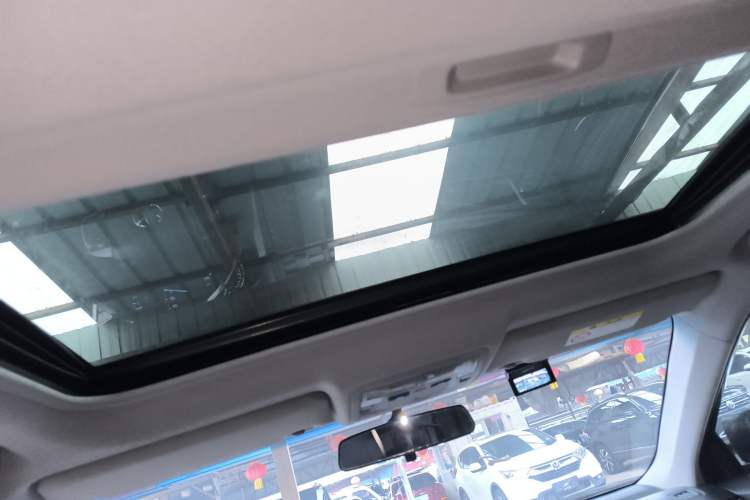 Used Toyota Camry 2015 2.0G Premier Edition
