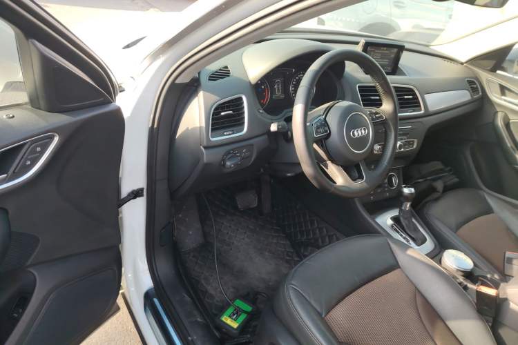 Used Audi Q3 2017 30 TFSI Fashion Model