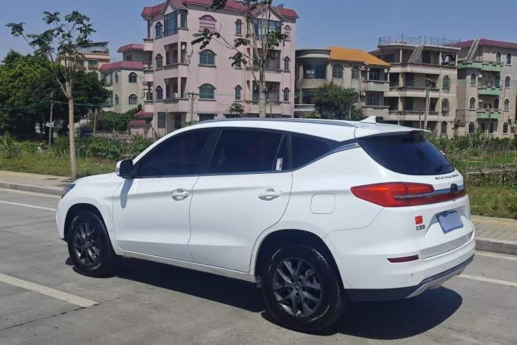 Used BYD Song 2020 Classic Edition 1.5T Automatic Elite Model
